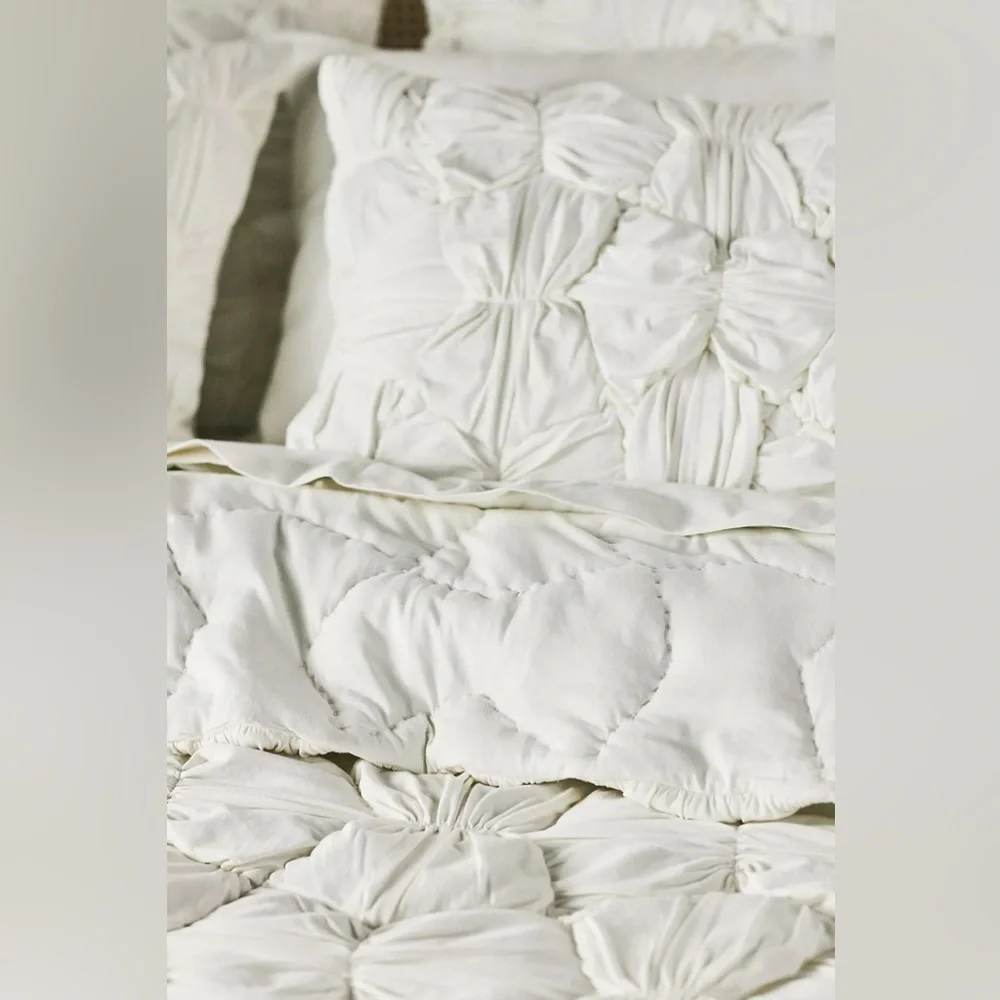 Anthropologie CONSTANCE COTTON JERSEY CLOUD QUILT Style 4540H545AA Ivory King